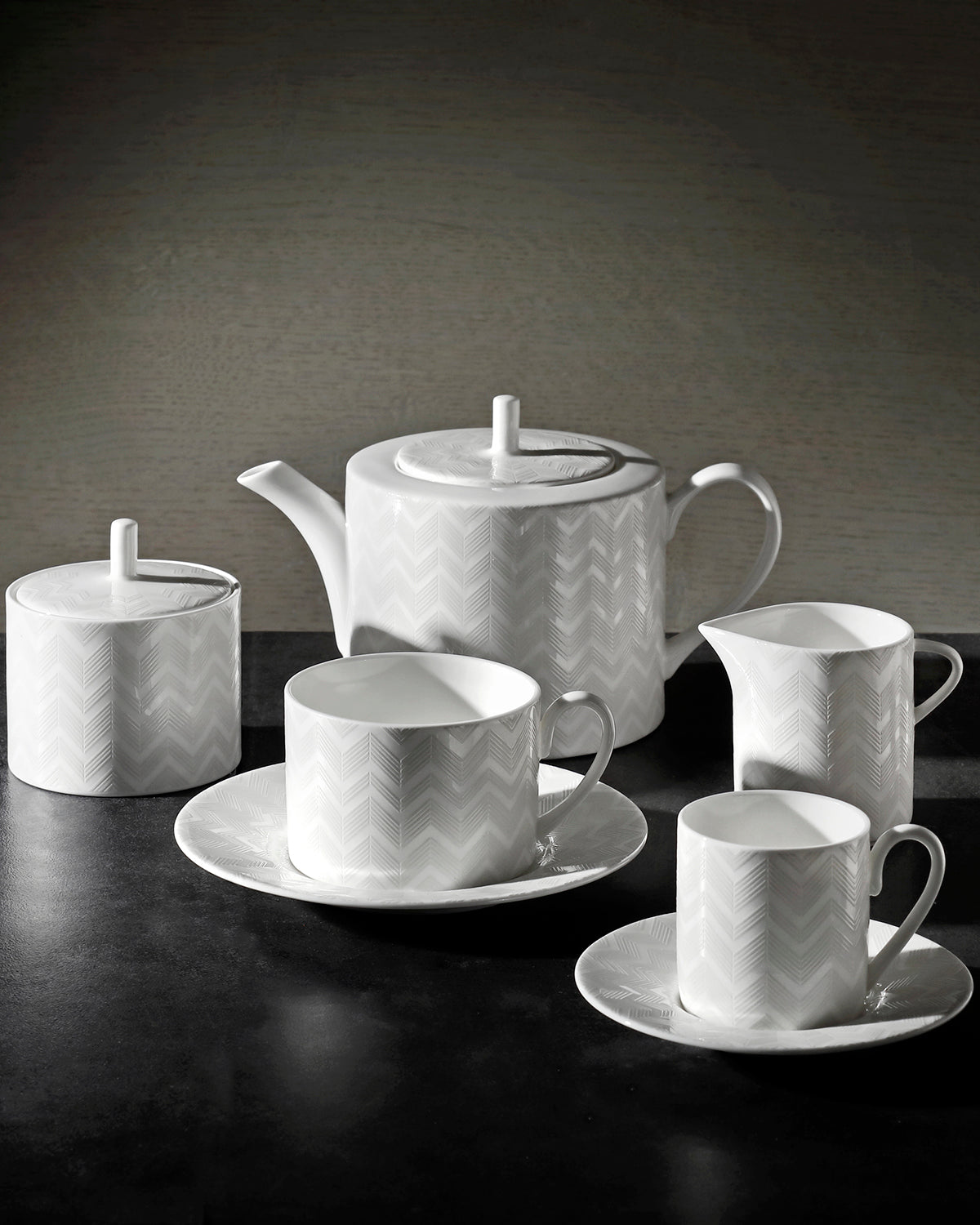 Coffee Cup & Saucer ZIG ZAG Set of 2 in Luxury Box White diam. 2.3", H 2.5", Cap. 4 oz, Saucer diam. 4.75"