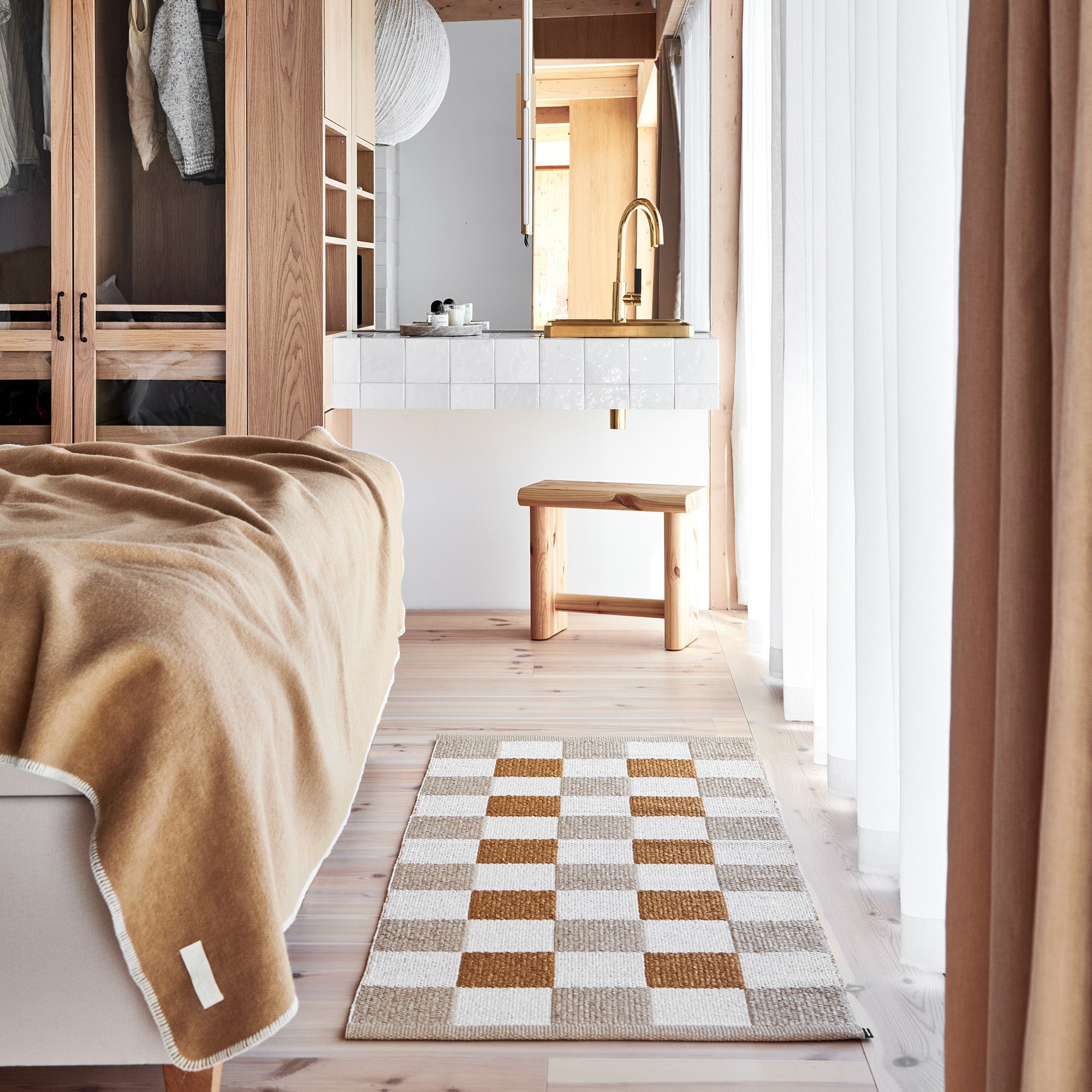 Rug PIX Beige/Vanilla/Ochre 2.25 x 8 ft