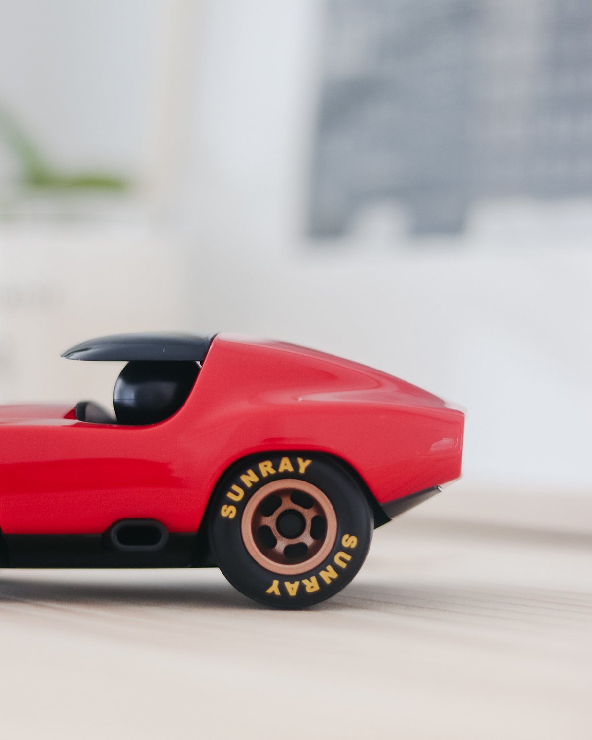 Car LEADBELLY VINCENT Red