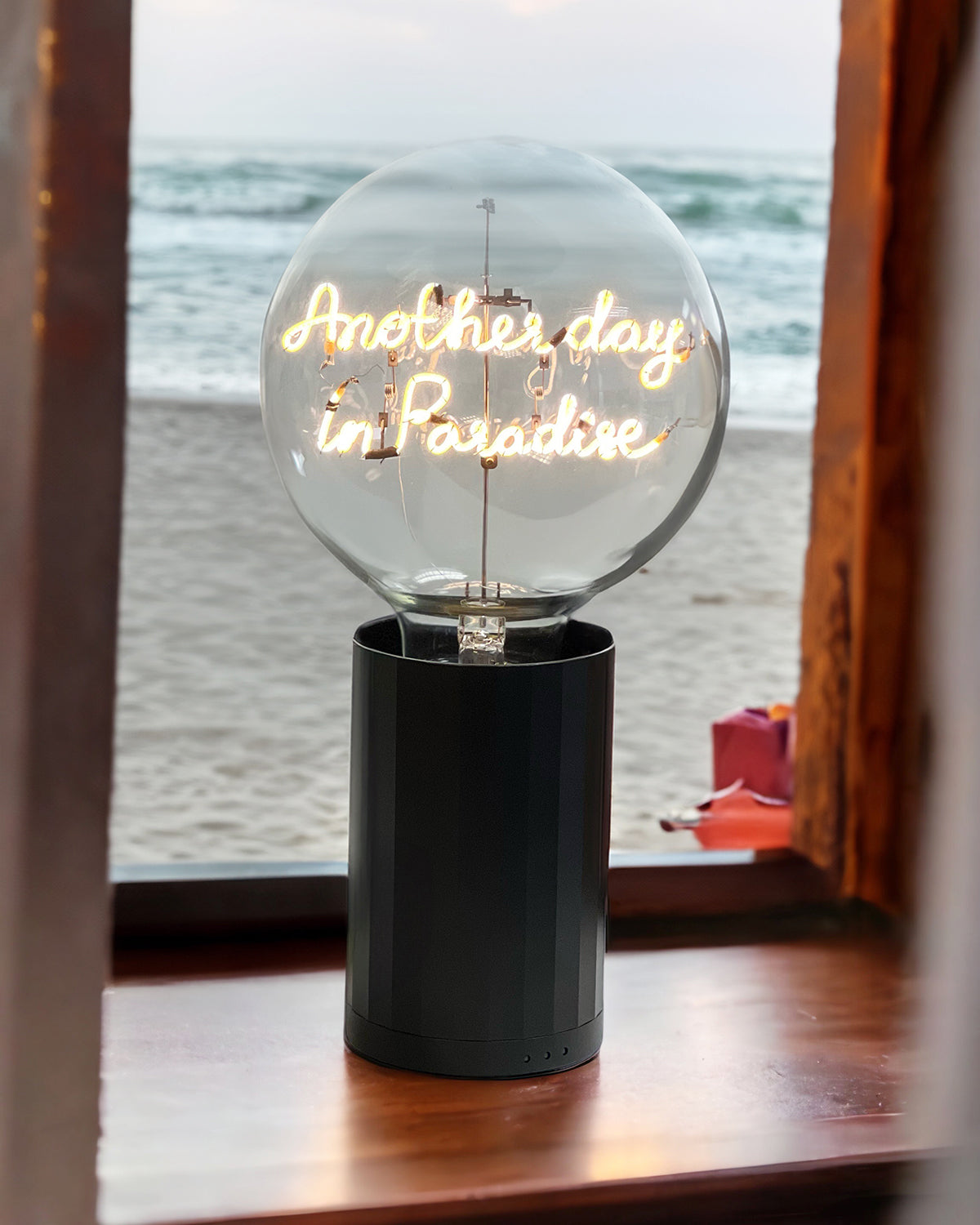 Bulb ANOTHER DAY IN PARADISE Amber with Base Table Lamp PORTABLE Rose Gold