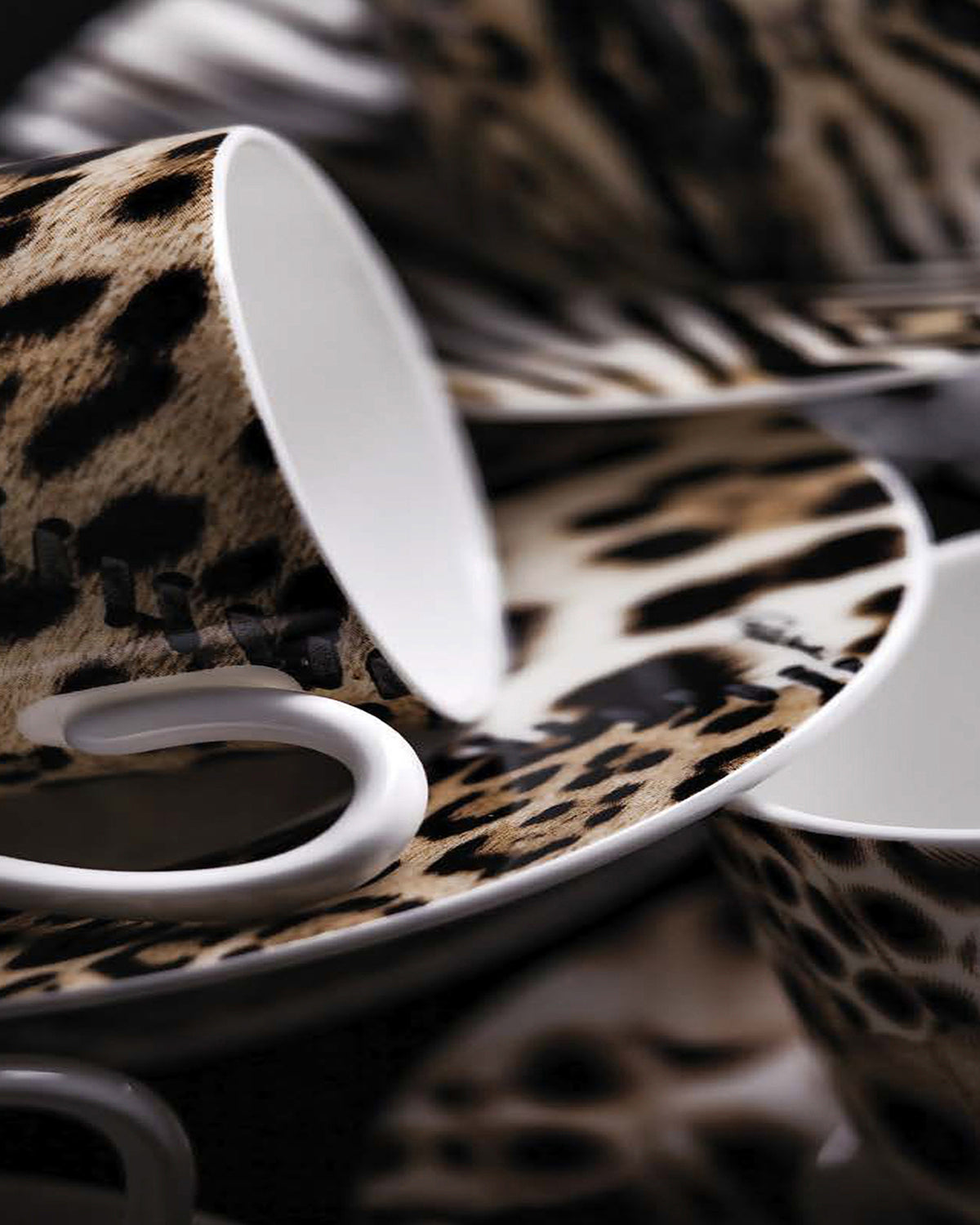 Coffee Cup & Saucer AFRICA ZIMBABWE AND DJERBA Set of 2 in Luxury Box  diam. 2.3", H 2.5", Cap. 4 oz, Saucer diam. 4.75"