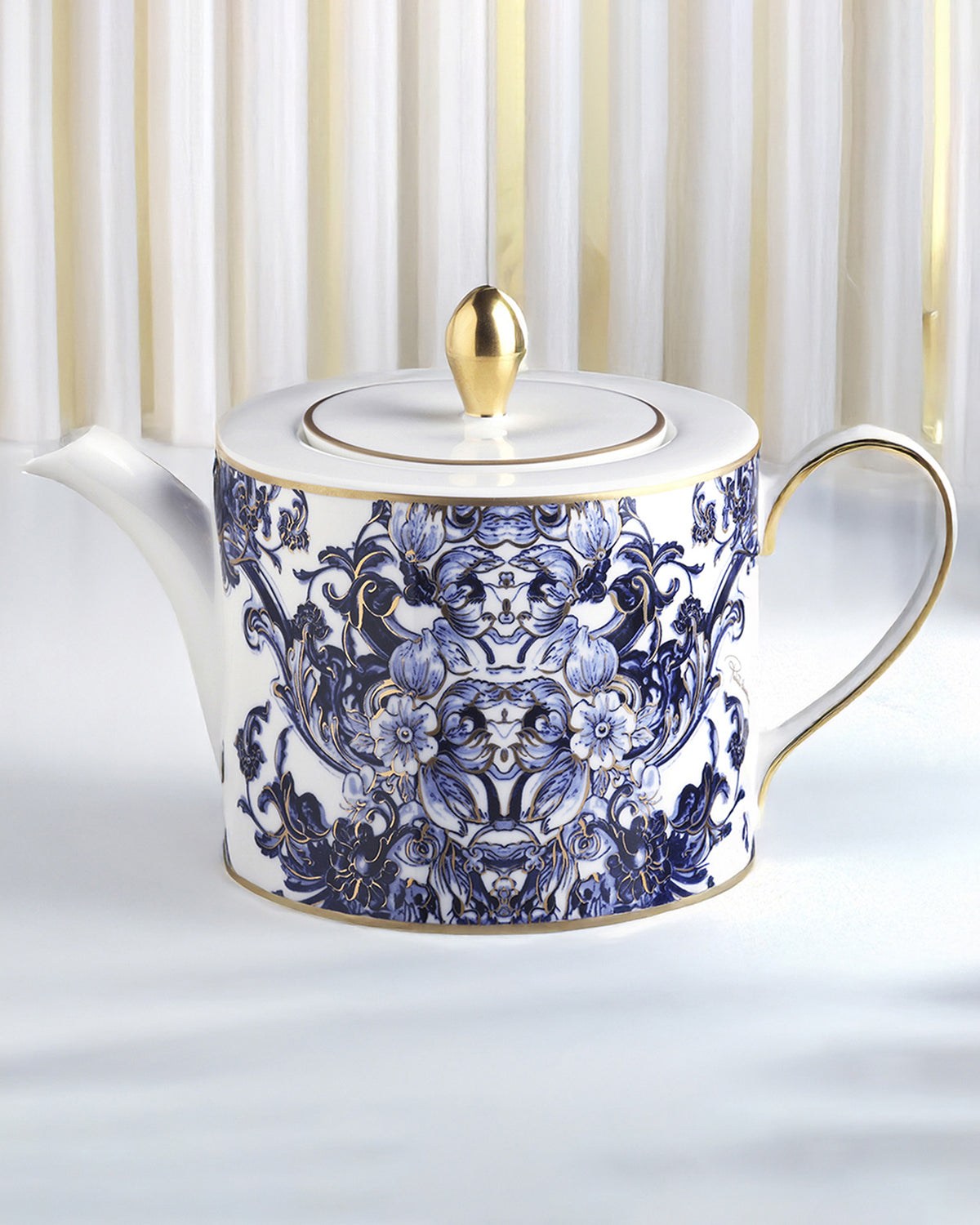 Tea Pot or Coffee Pot AZULEJOS   diam. 4.75", H 4.5"