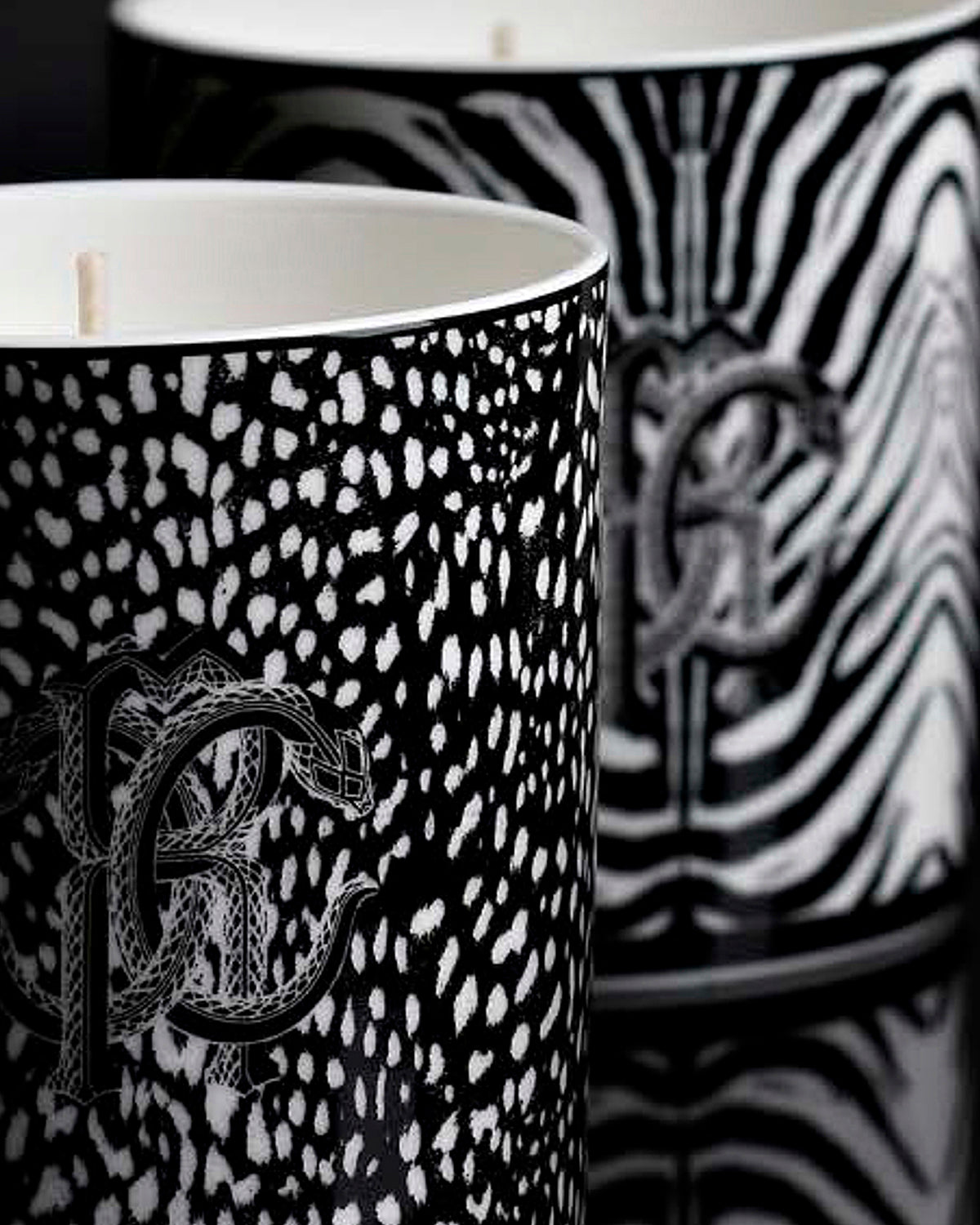 Scented Candle ZEBRA 270gr  Black diam. 3.3", H 3.5"