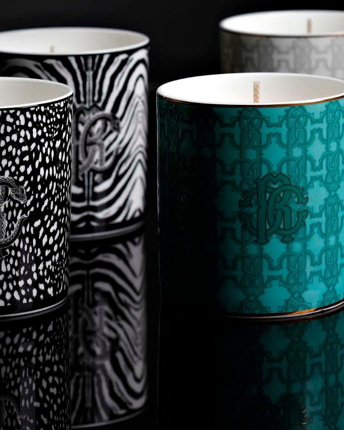 Scented Candle ZEBRA 270gr  Black diam. 3.3", H 3.5"