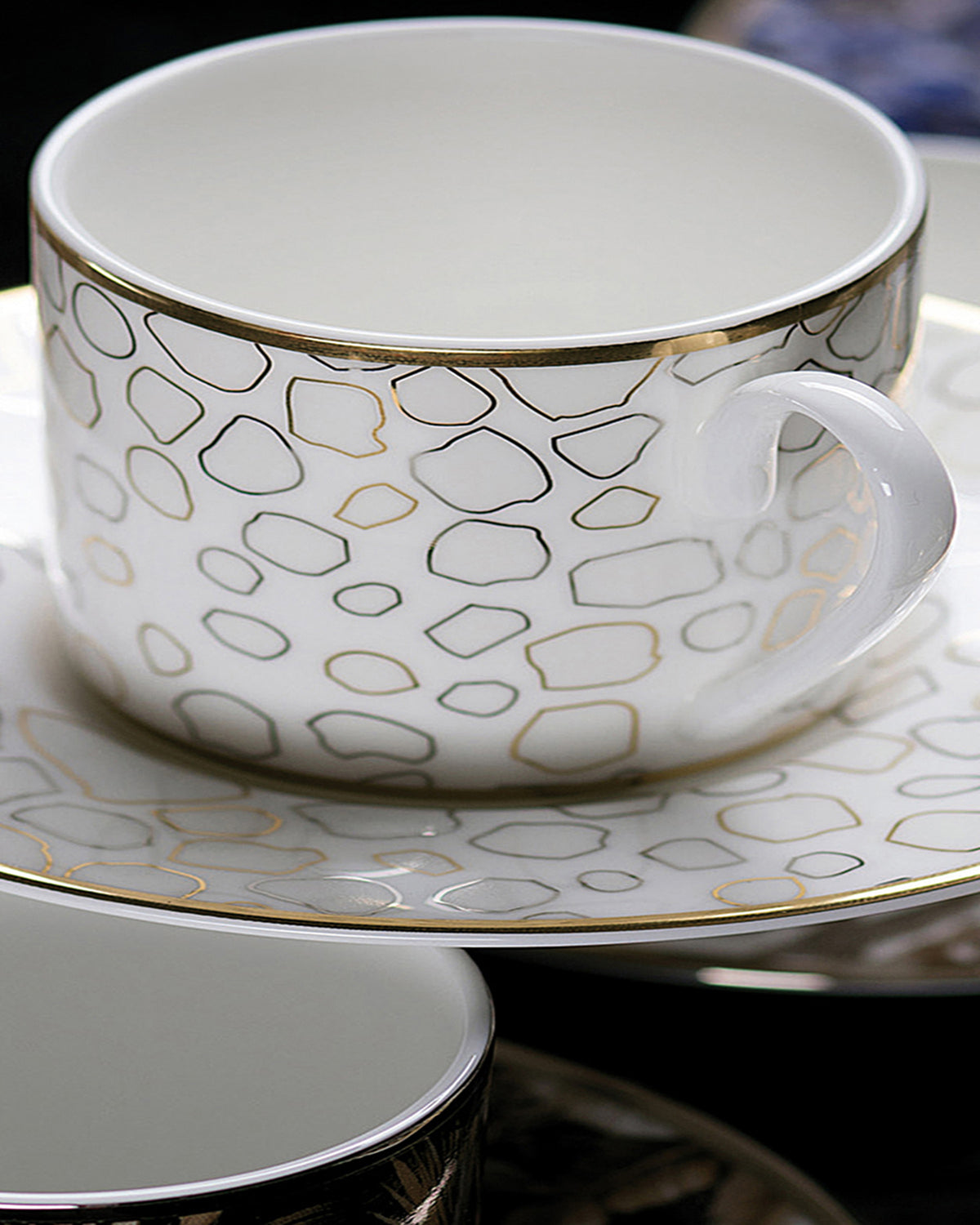 Coffee Cup & Saucer GIRAFFE Set of 2 in Luxury Box  diam. 2.3", H 2.5", Cap. 4 oz, Saucer diam. 4.75"