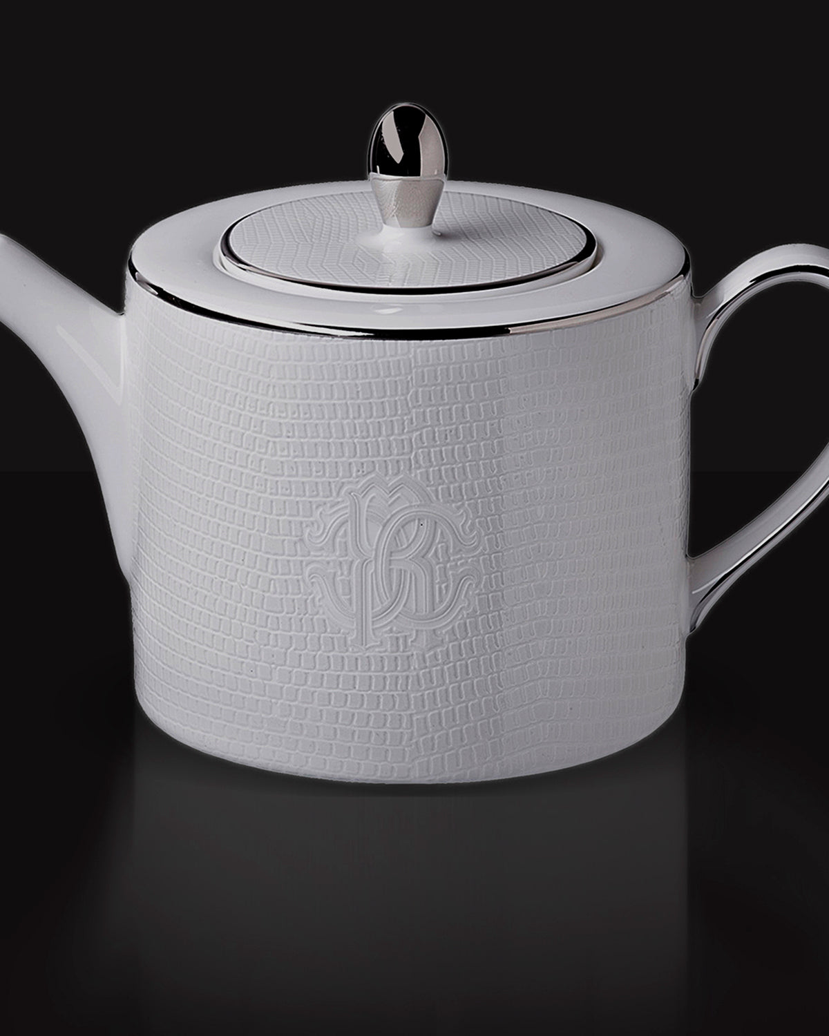 Tea Pot or Coffee Pot LIZARD PLATIN   diam. 4.75", H 4.5"
