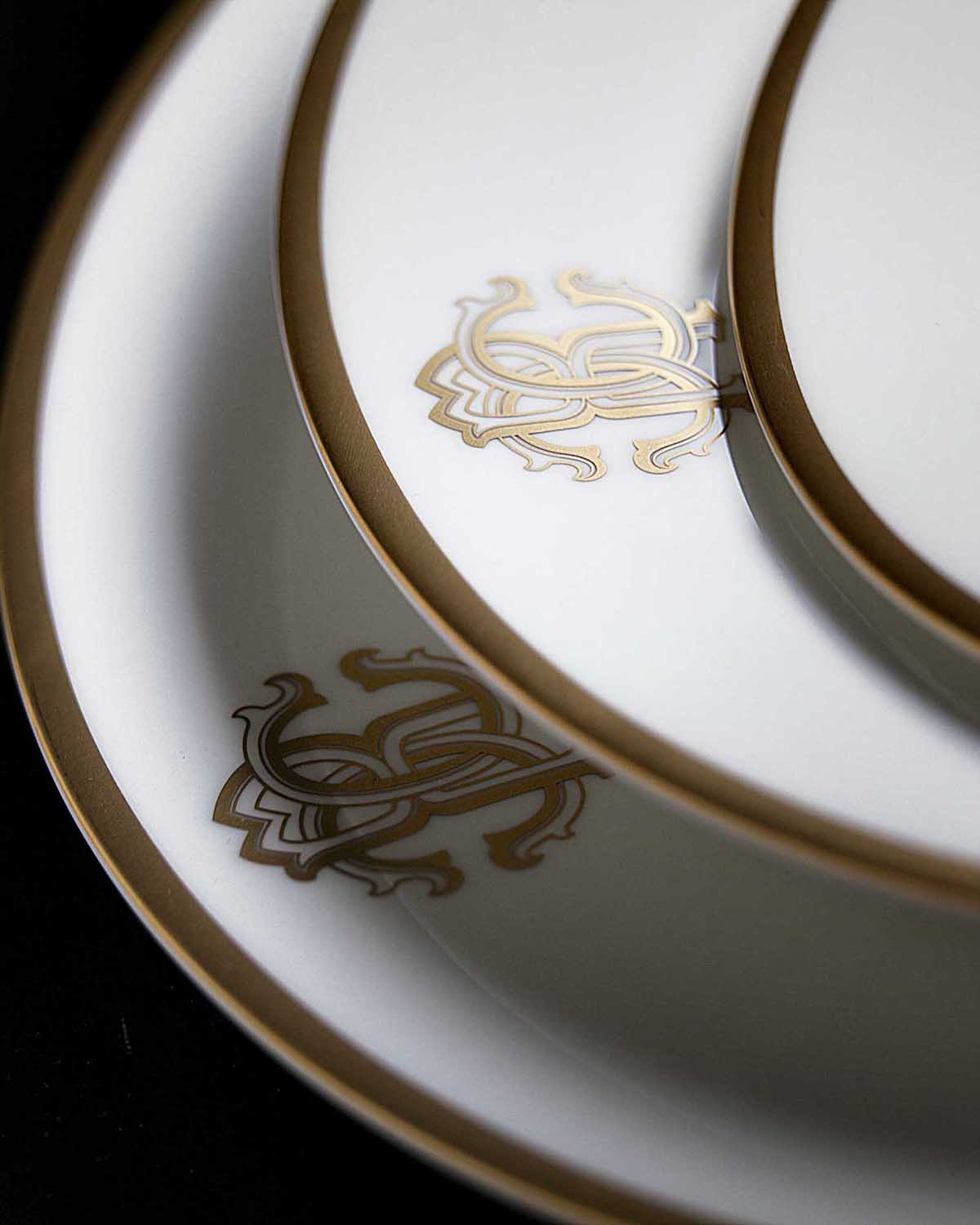 Silk Gold Pickle Dish