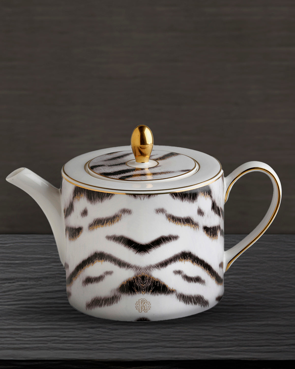 Tea Pot or Coffee Pot TIGER   diam. 4.75", H 4.5"