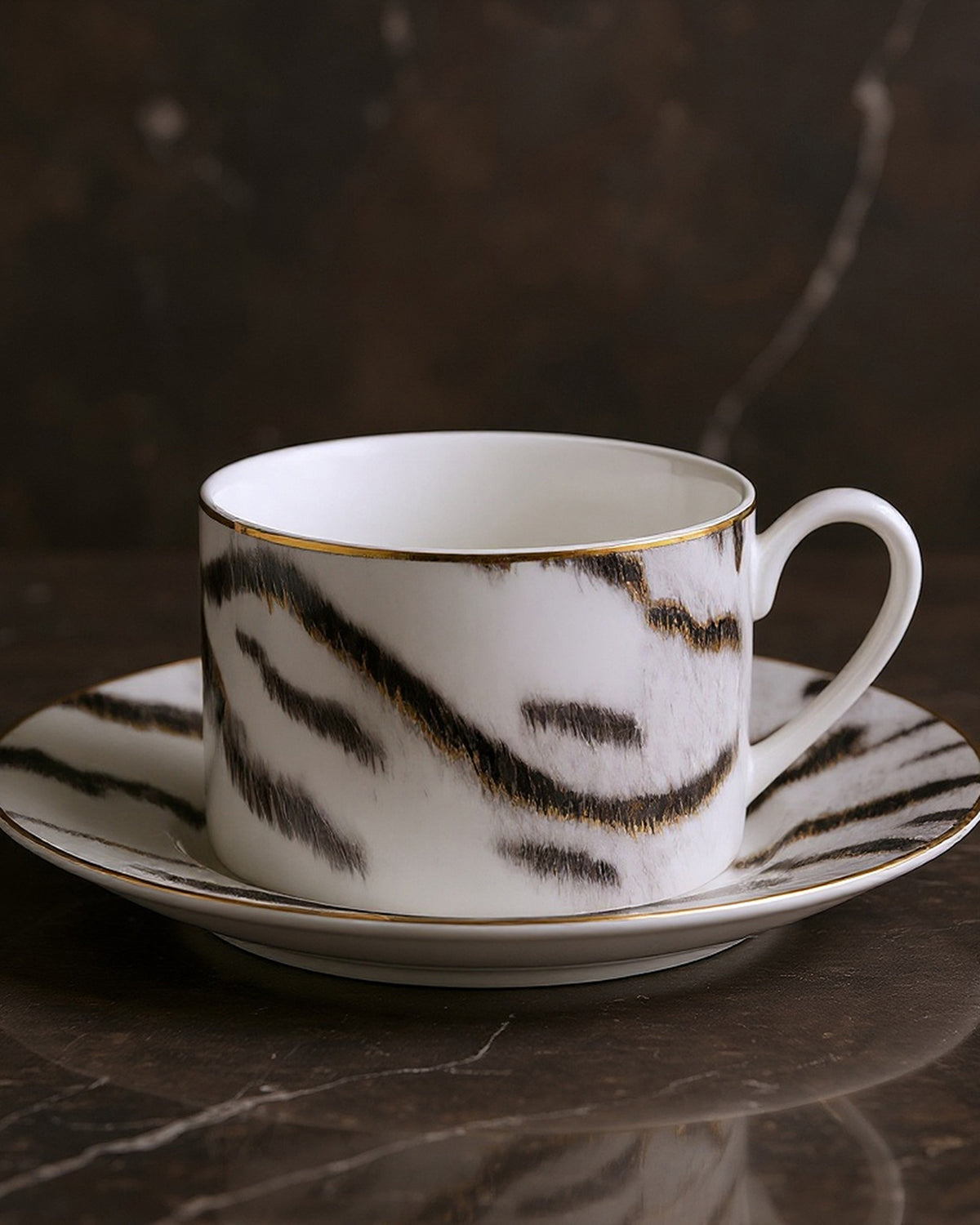 Tea Cup & Saucer TIGER Set of 2 in Luxury Box diam. 3.3", H 2.3", cap. 7.5 oz, Saucer diam. 6"