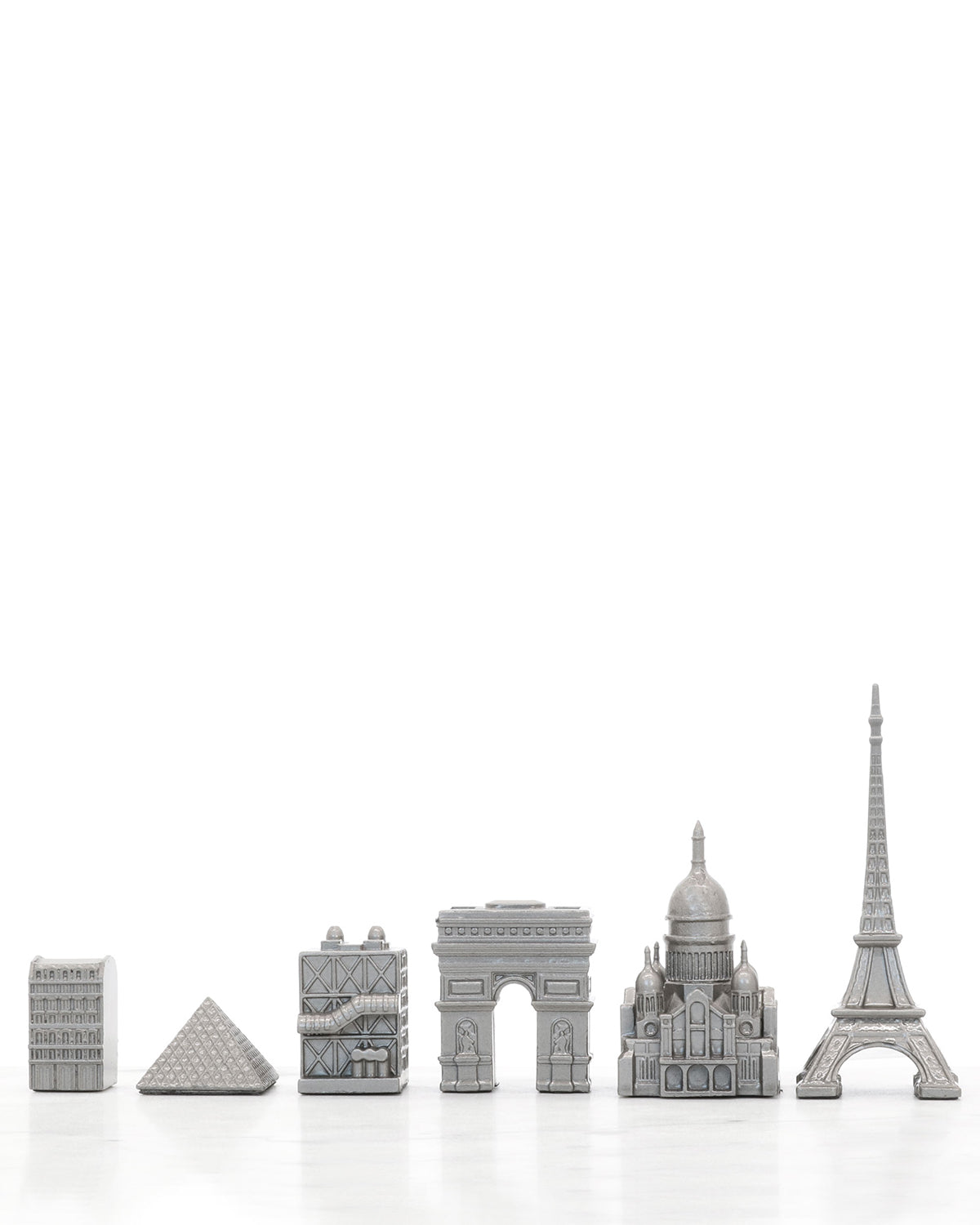 Skyline Chess Chess Set Stainless Steel Paris Edition with Paris Map Board