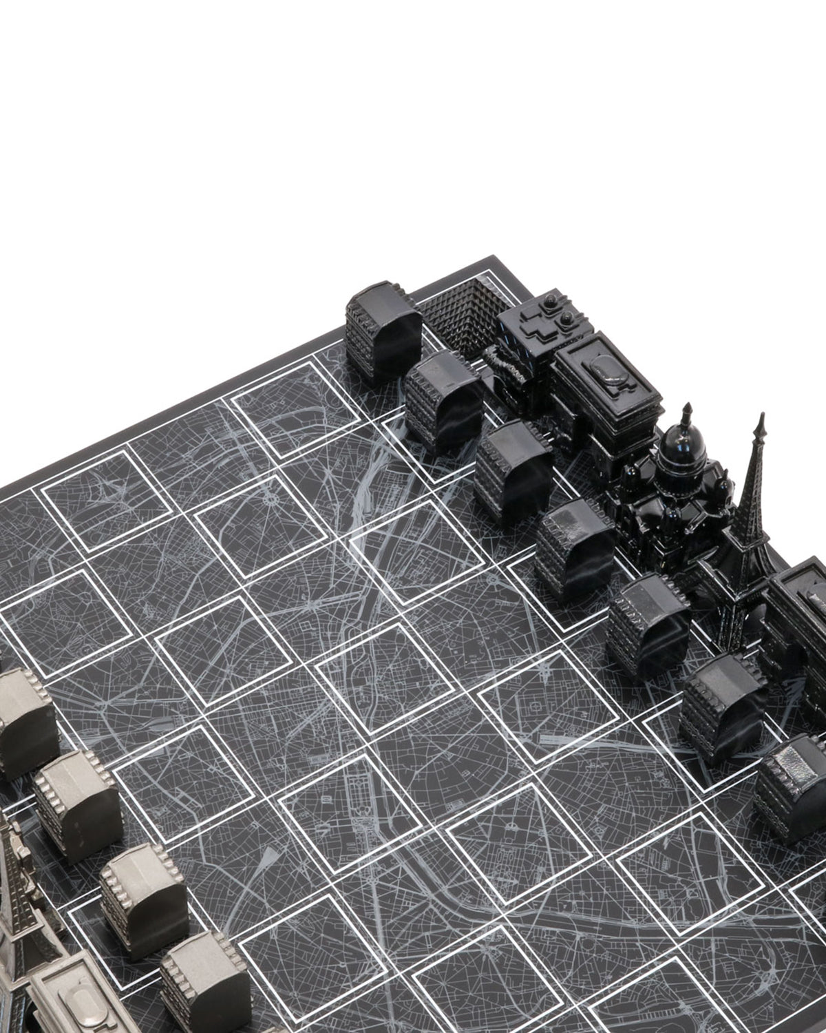 Skyline Chess Chess Set Stainless Steel Paris Edition with Paris Map Board