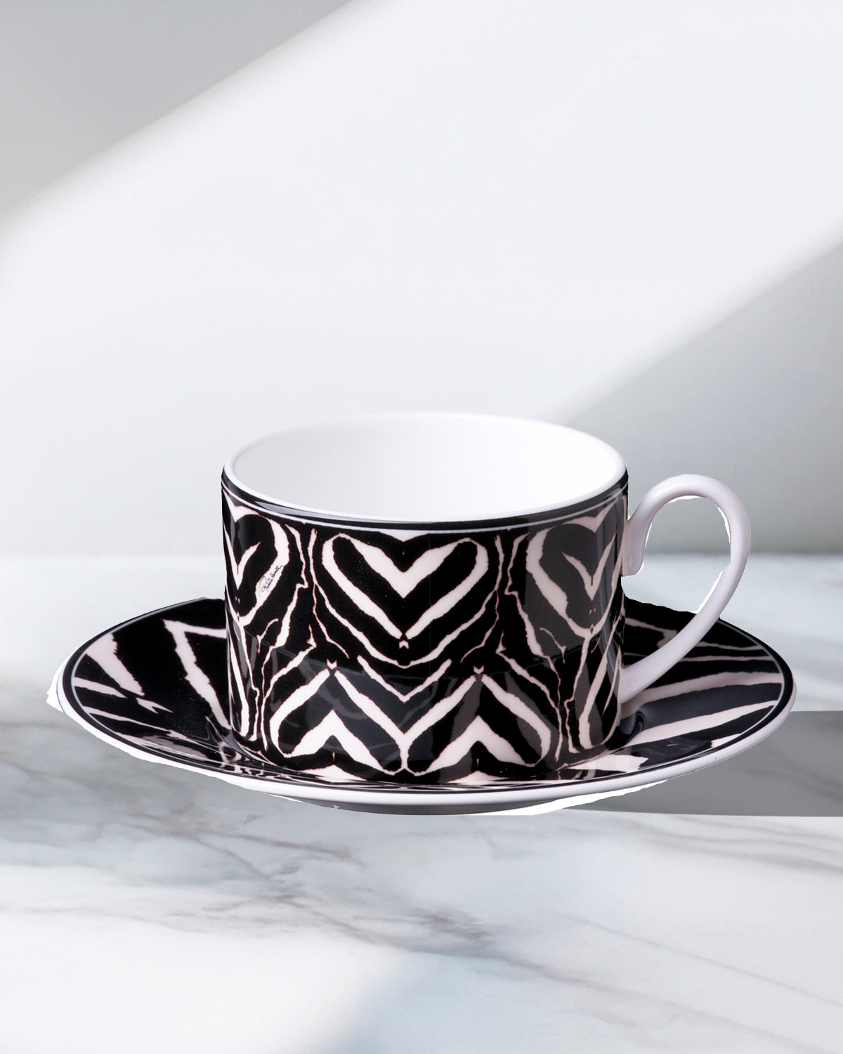 Tea Cup & Saucer ZEBRA Set of 2 in Luxury Box diam. 3.3", H 2.3", cap. 7.5 oz, Saucer diam. 6"