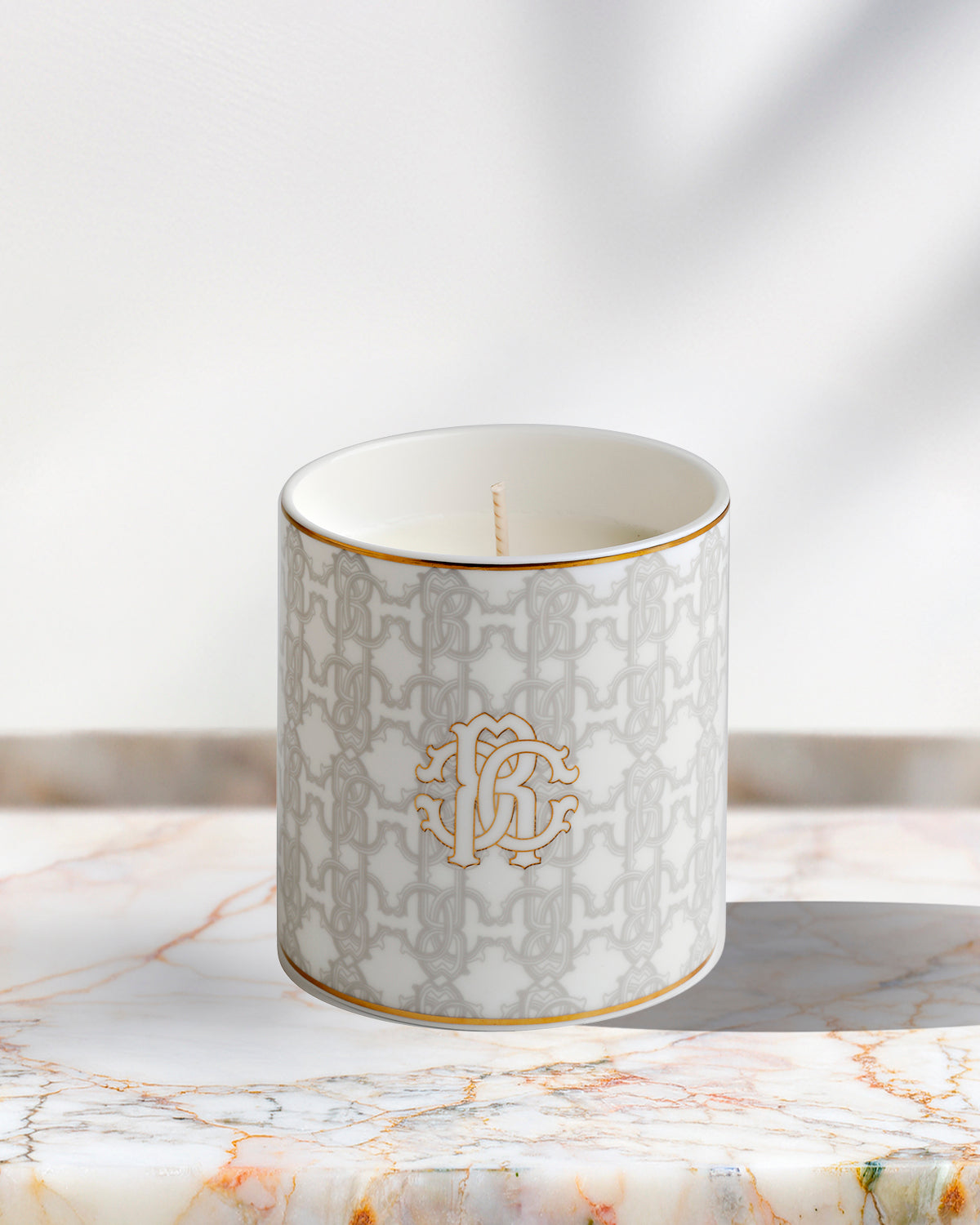 Scented Candle MONOGRAM 270gr  White diam. 3.3", H 3.5"