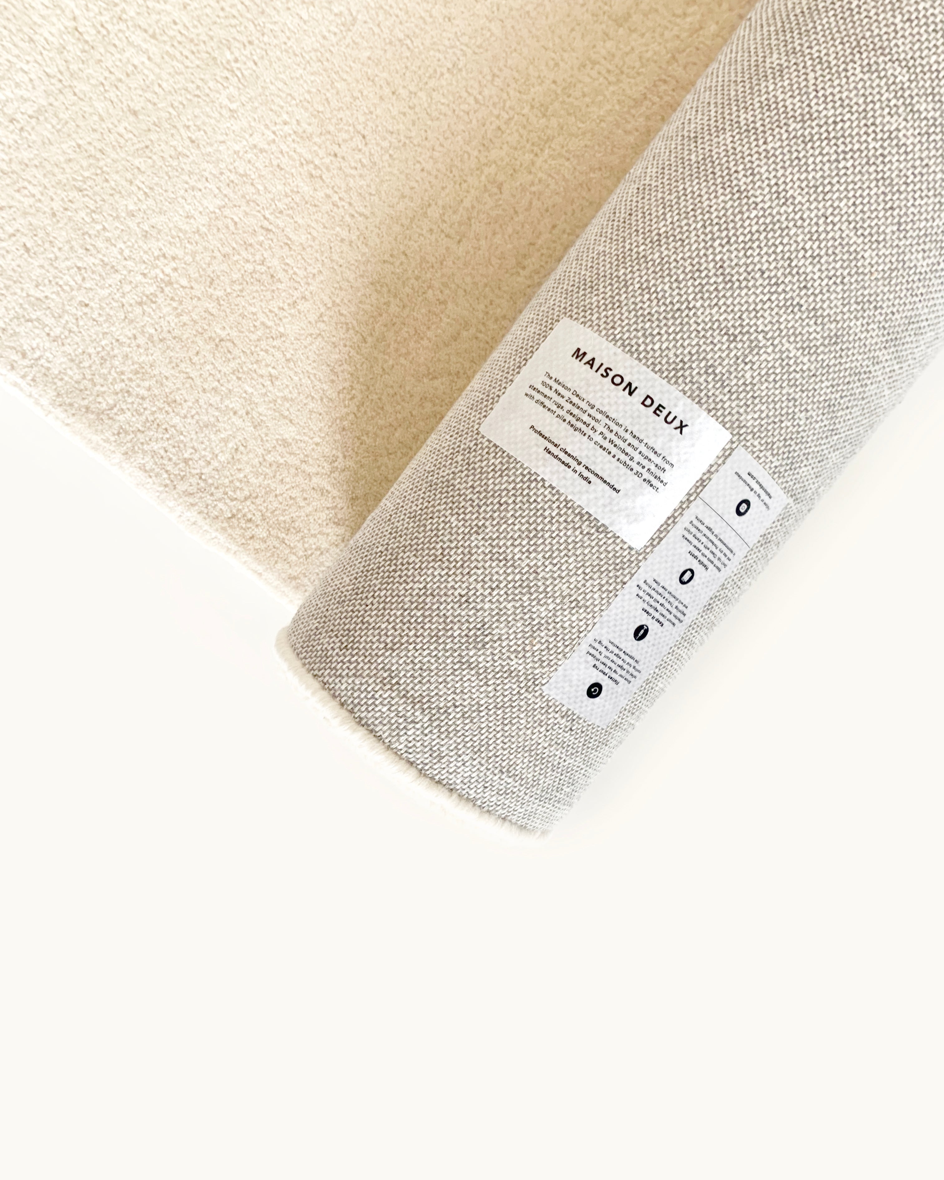 Maison Deux Rug SOLID Off White 5.6 x 7.9 ft