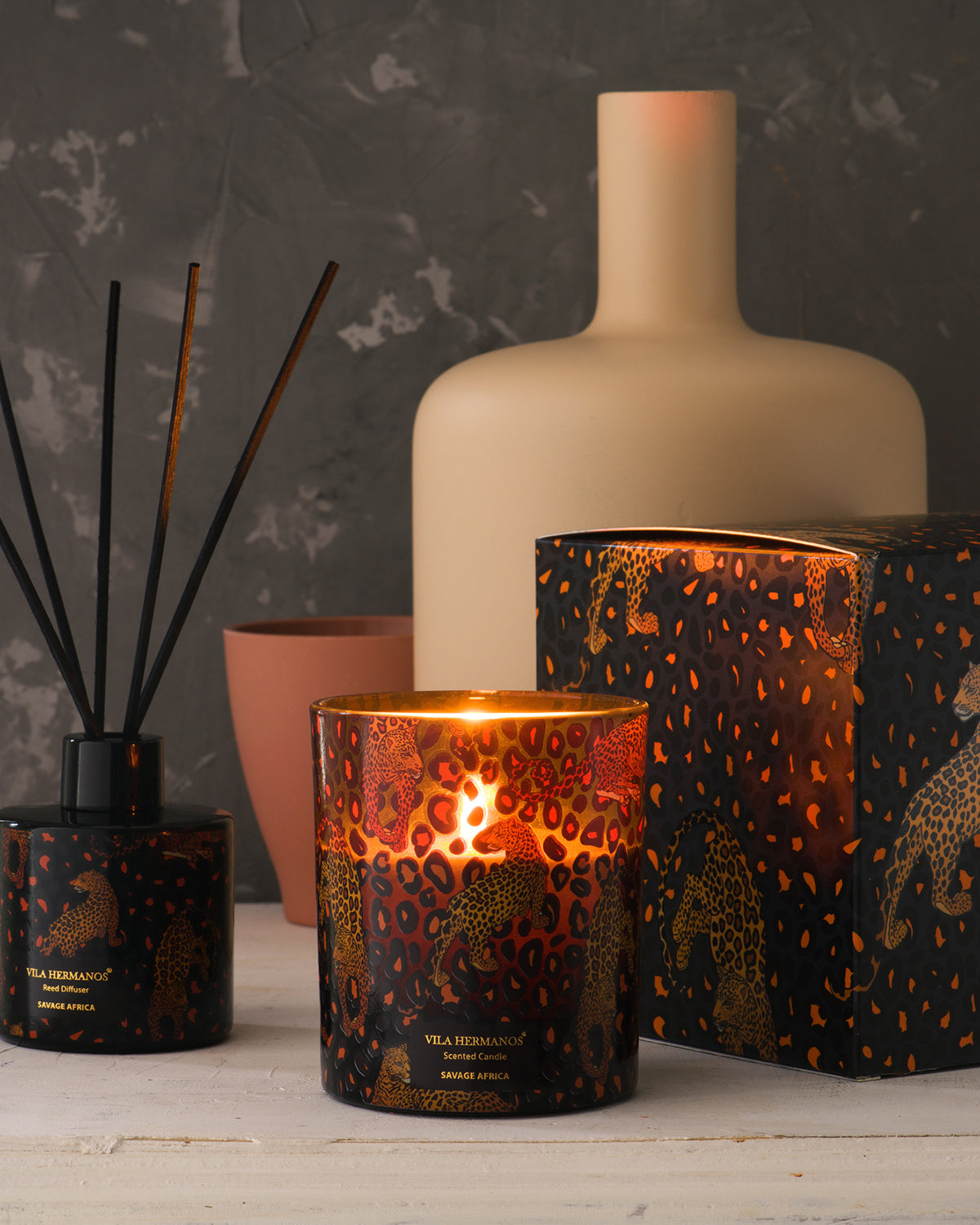 Candle in Jar JUNGLETOPIA WILD MUSK 200gr 3.35 diam. x 4.13 in