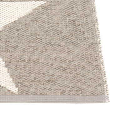 Pappelina x Bloomindales 3