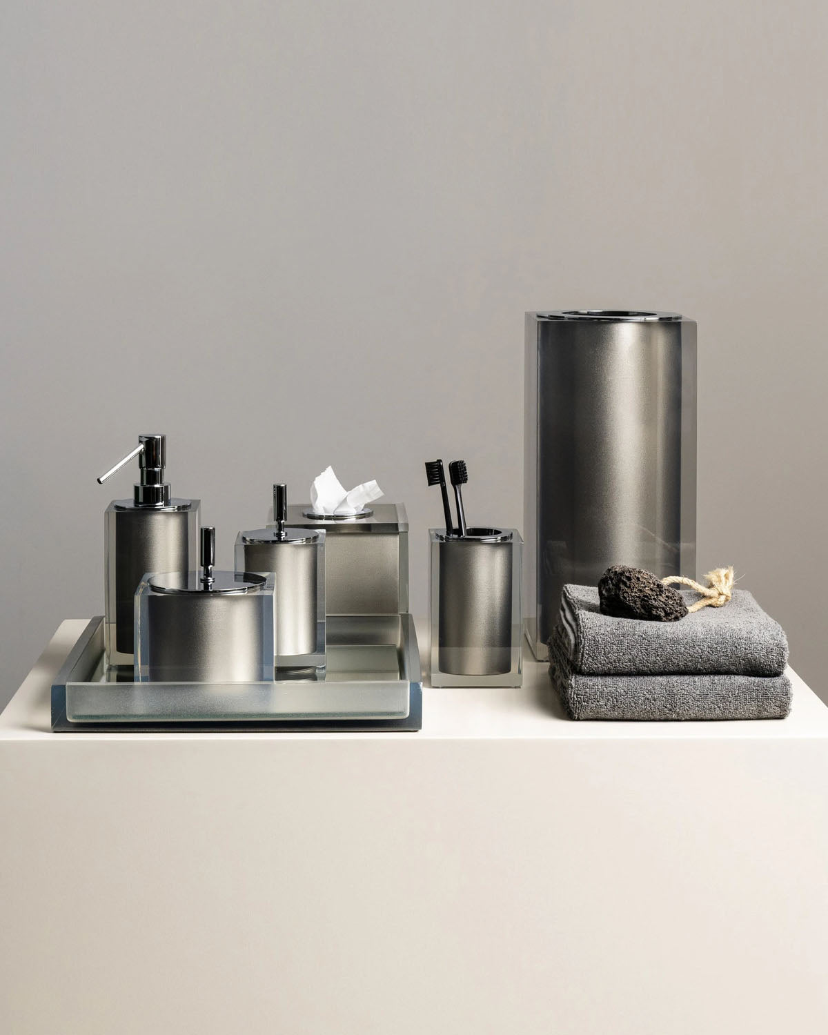 Soap Dispenser GLOSS Platinum