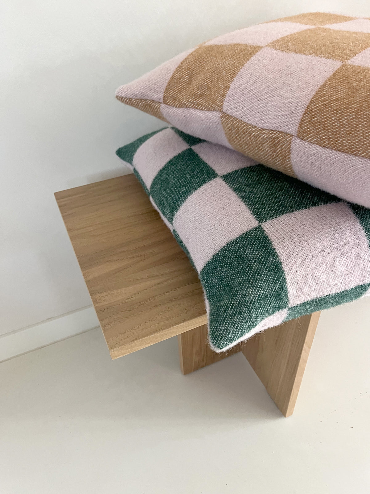 Maison Deux Cushion CHECKERBOARD Green / Pink 1.65 x 1.65 ft