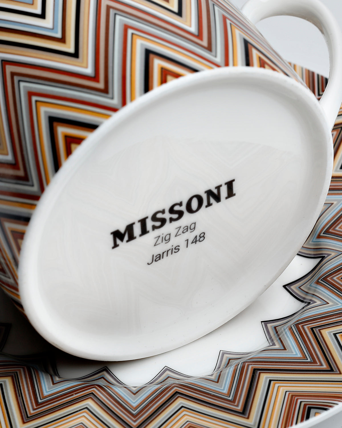 Tea Cup & Saucer ZIG ZAG Set of 2 in Luxury Box Jarris 148 diam. 3.3", H 2.3", cap. 7.5 oz, Saucer diam. 6"