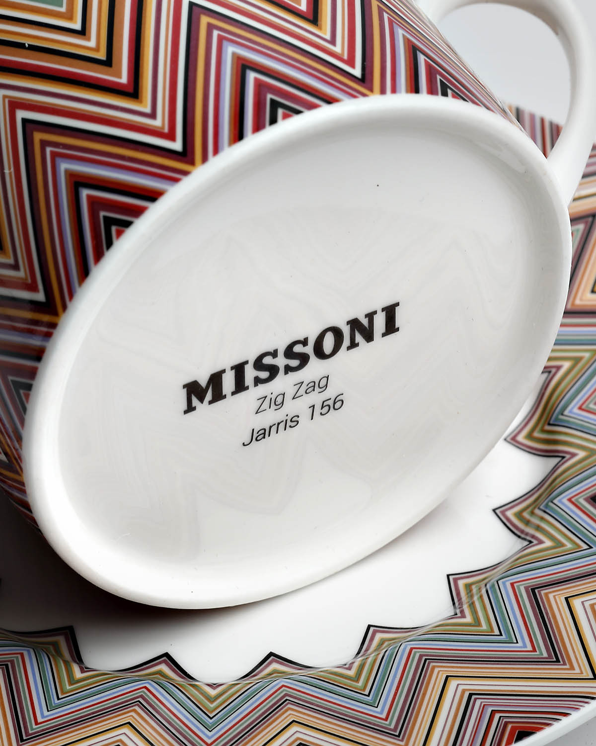 Missoni Home Mug Cup ZIG ZAG in Luxury Box Jarris 156 diam. 3", H 3.9", cap. 12.5 oz