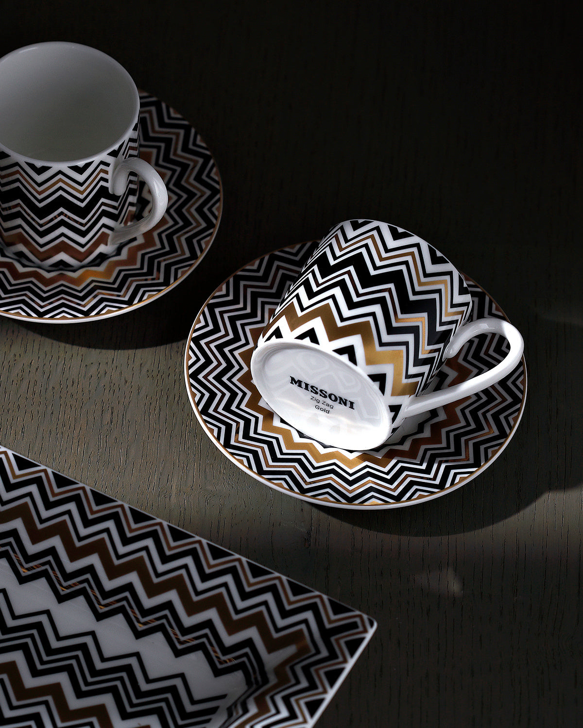 Coffee Cup & Saucer ZIG ZAG Set of 2 in Luxury Box Gold diam. 2.3", H 2.5", Cap. 4 oz, Saucer diam. 4.75"