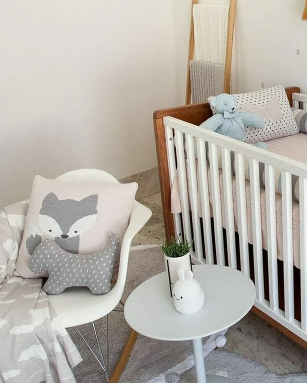 Cushion FOX Light Blue