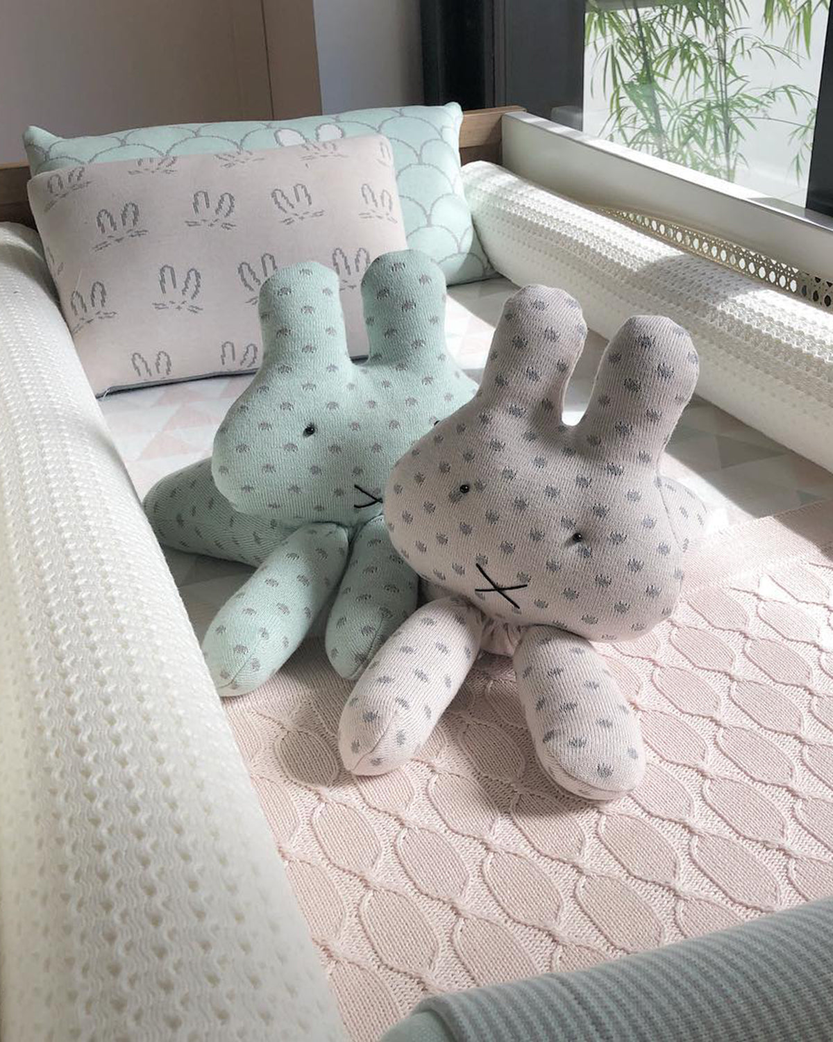 Cushion RABBIT Light Blue