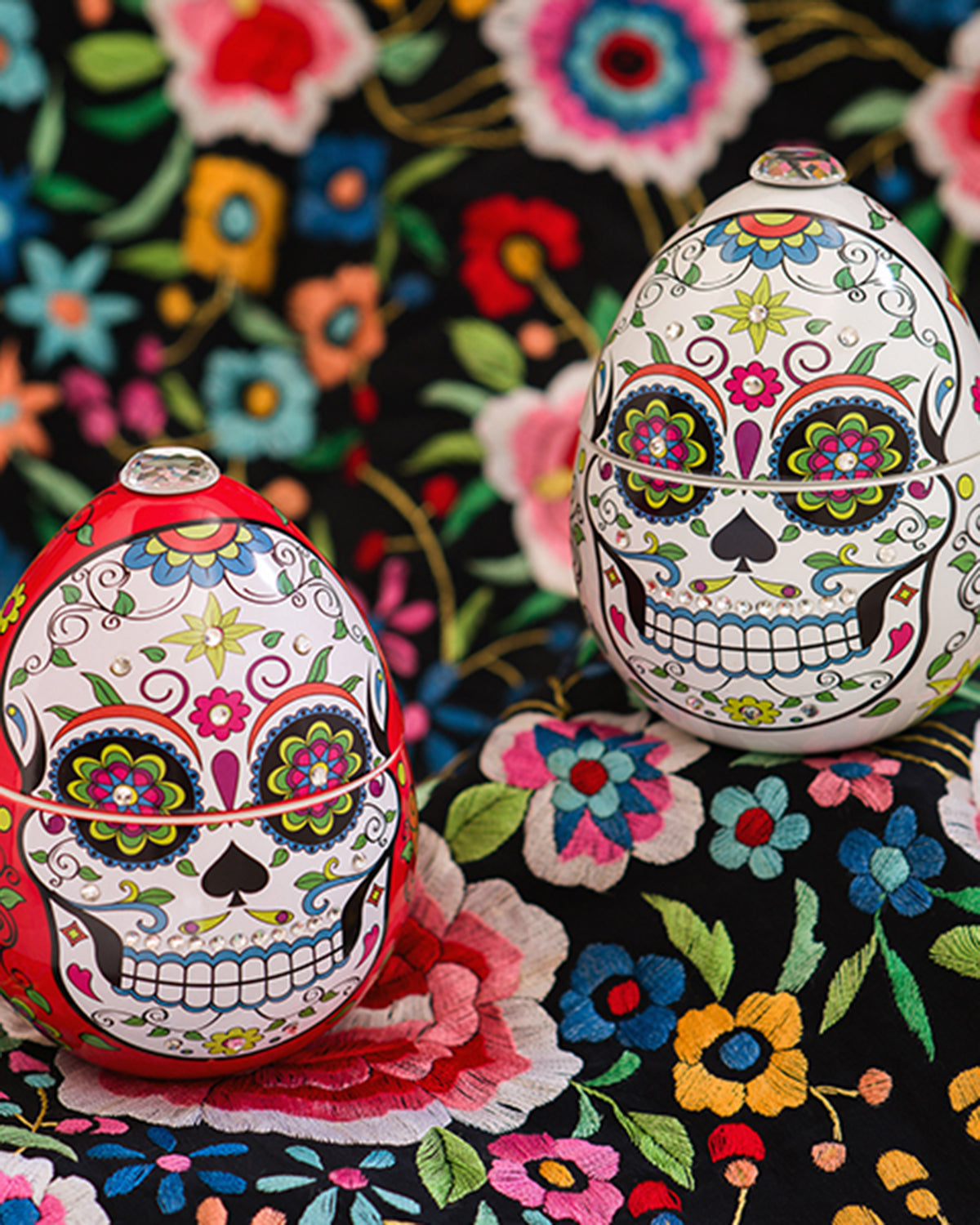 Candle in Ceramic SKULL 220gr Red 4.72 diam. x 7.28 in