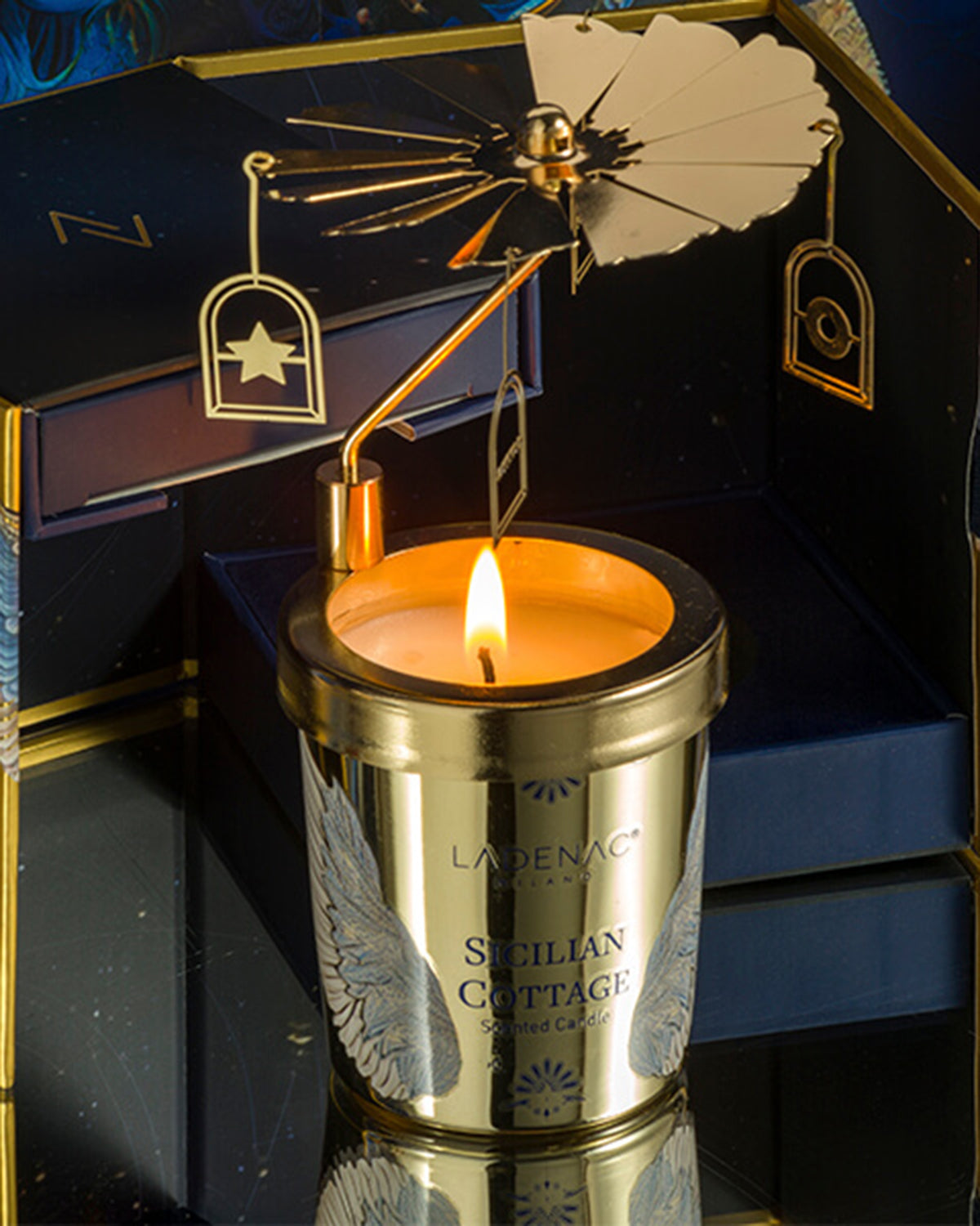 Candle in Jar SICILIAN COTTAGE 75gr with Carrousel 3.54 diam. x 3.94 in