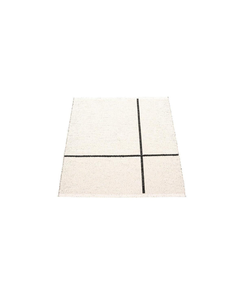 Pappelina Rug FRED Black
