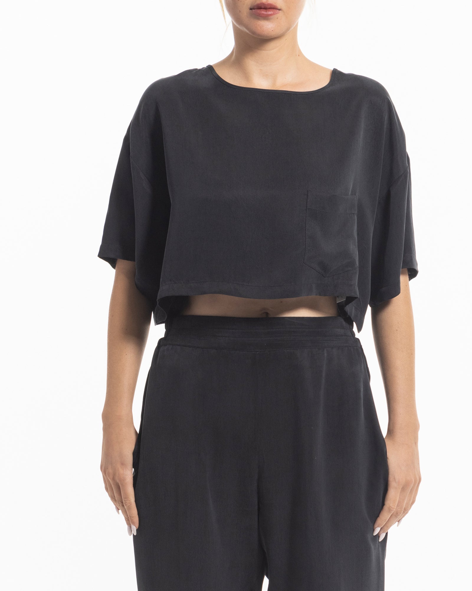 niLuu Women's Harper Crop Tee NOIR
