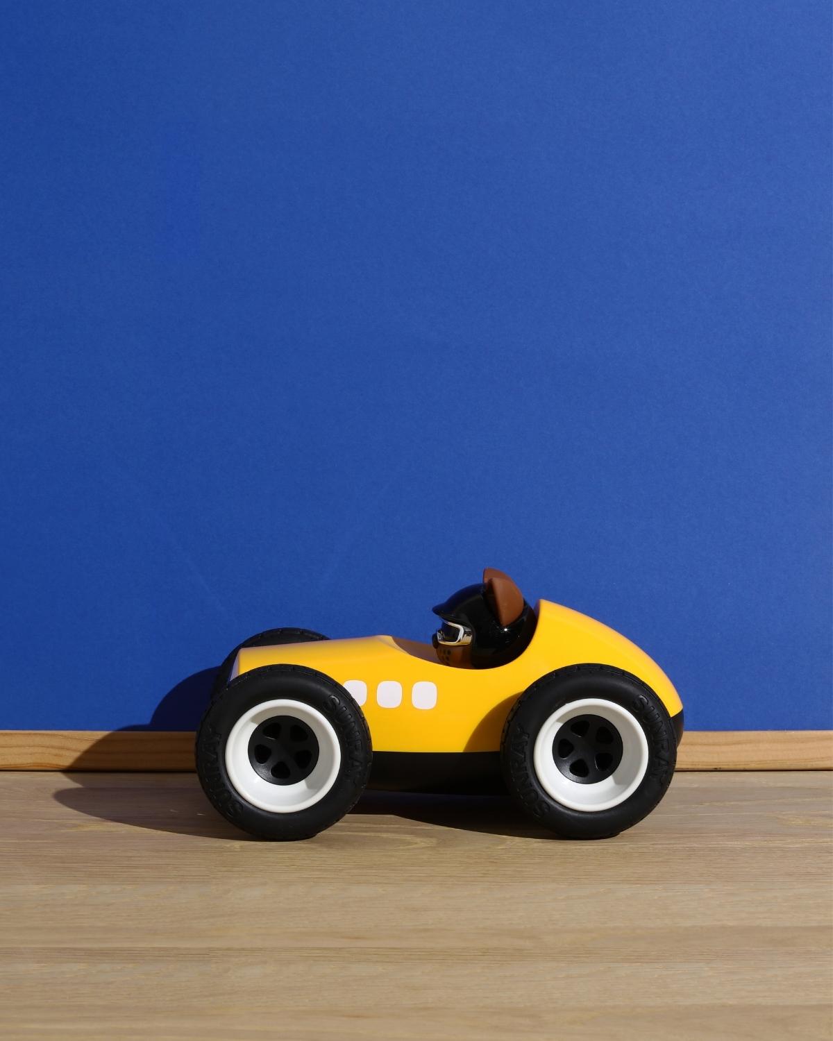 Playforever Car Egg Roadster SUNNYSIDER