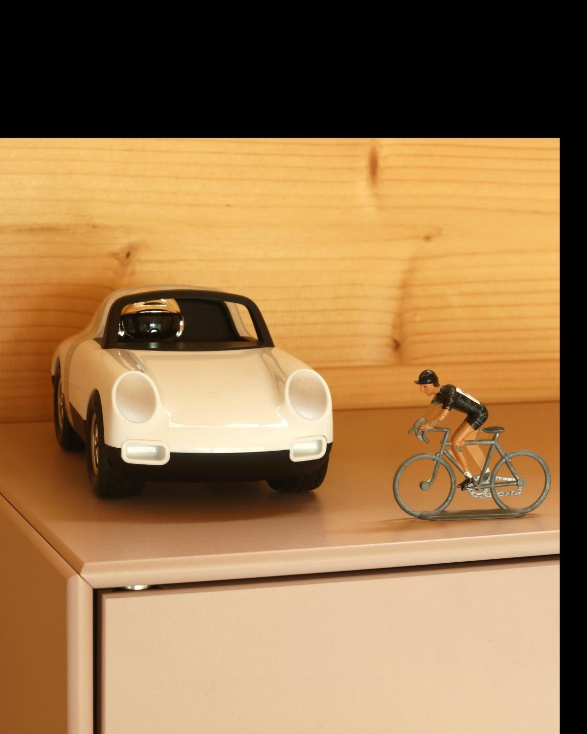 Playforever Car LUFT PFEIFFER White