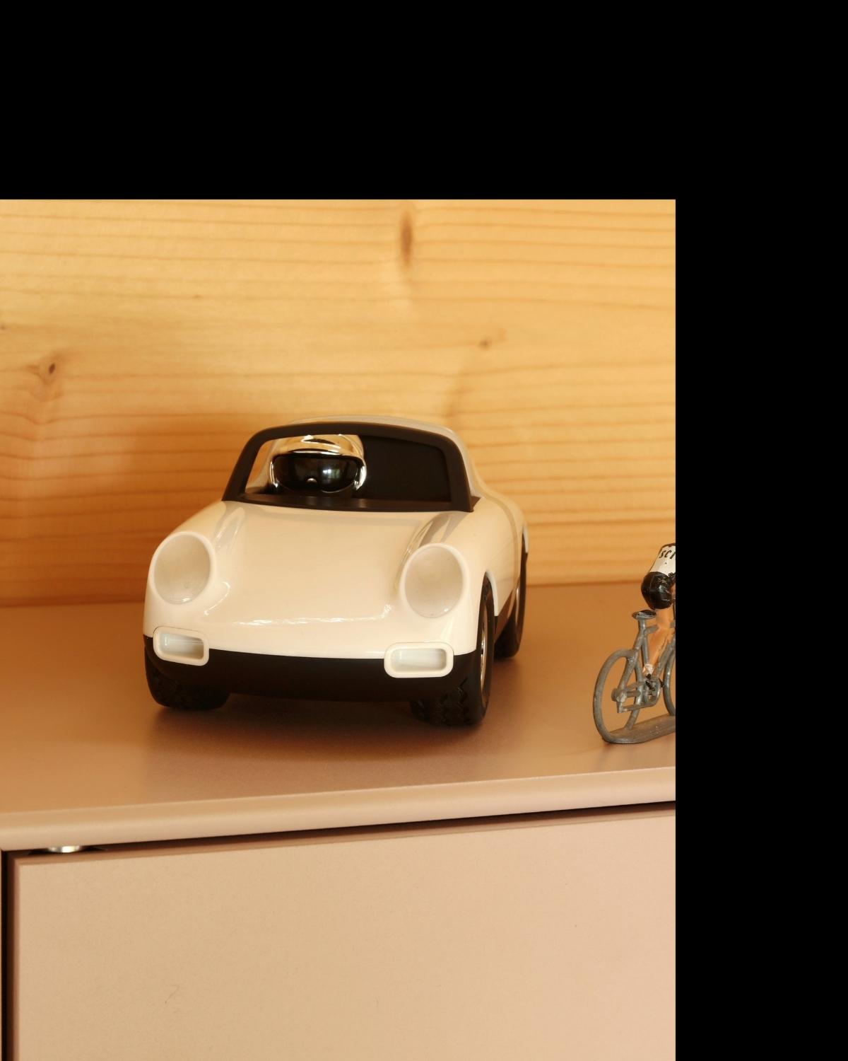 Playforever Car LUFT PFEIFFER White
