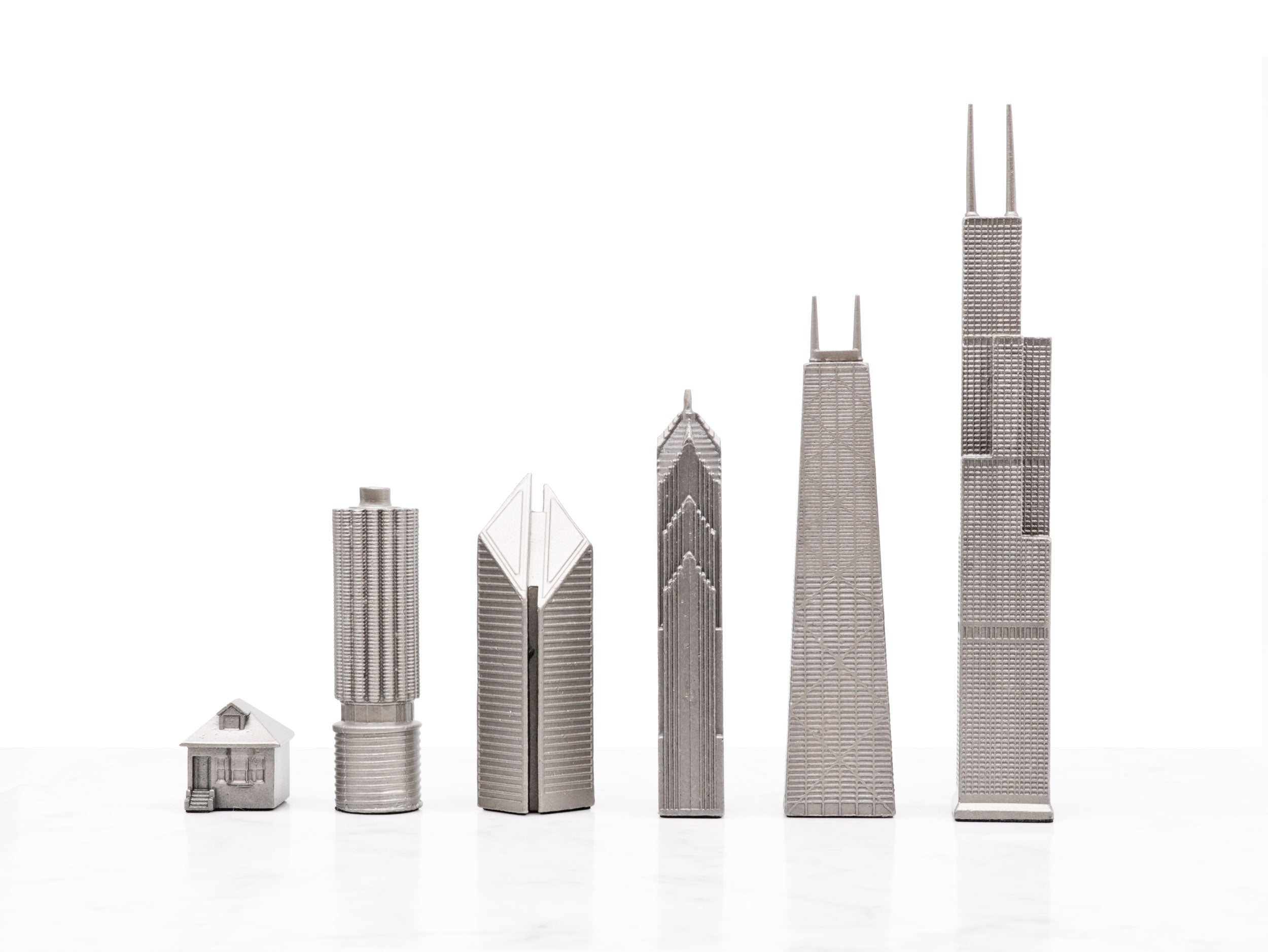 Skyline Chess Chess Set Stainless Steel CHICAGO Edition with Wood Map Board