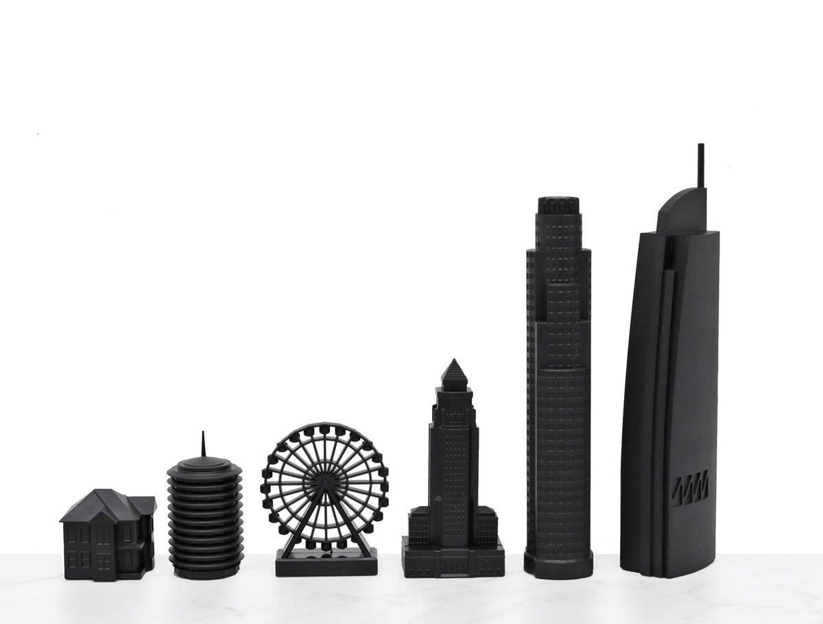 Skyline Chess Chess Set Acrylic LOS ANGELES Edition with Wood Map Board